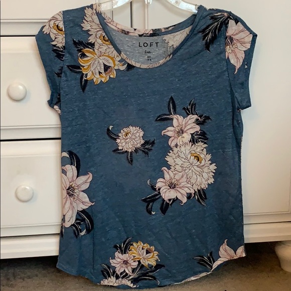 LOFT Tops - Loft linen top